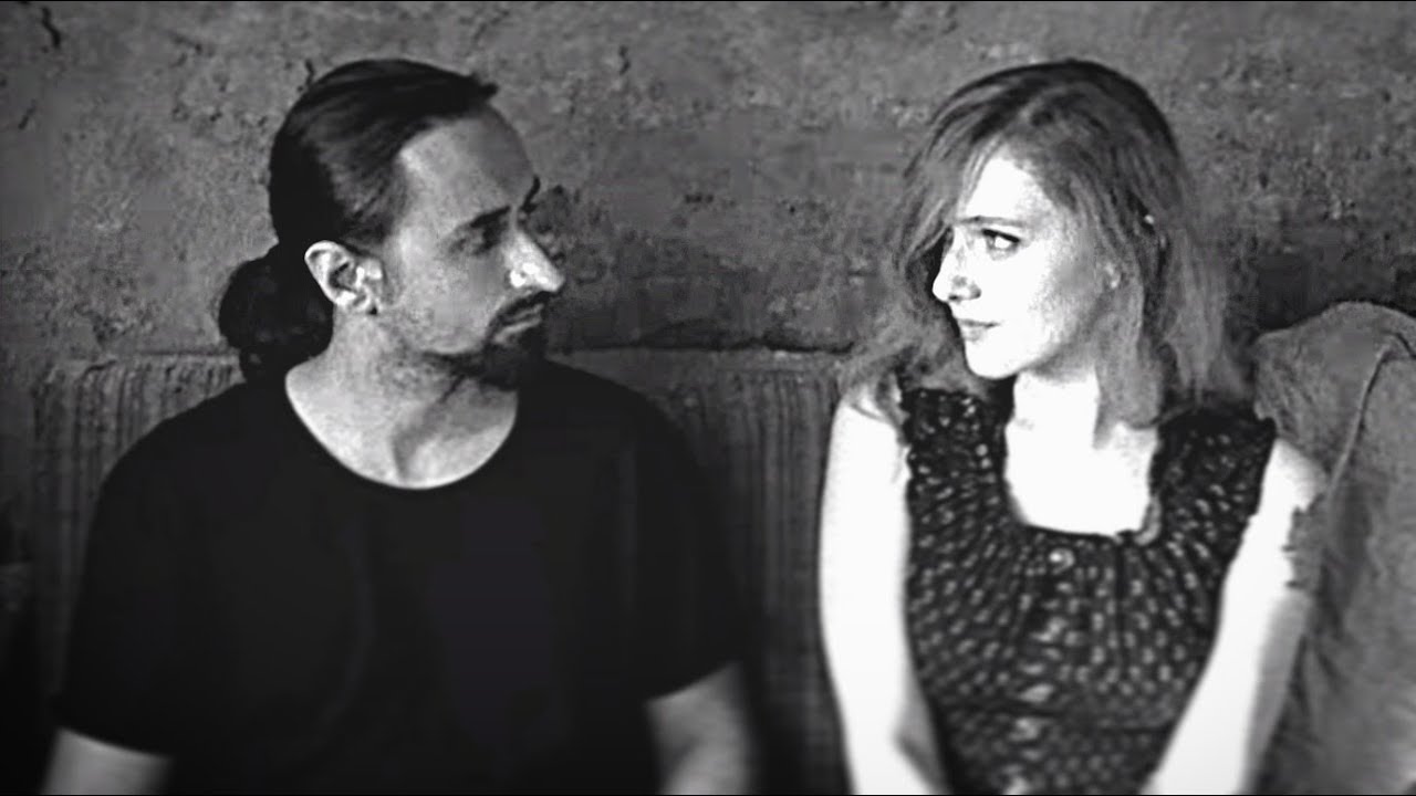Budka Suflera Jest Taki Samotny Dom