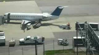 Continental Express at Gate A7 at CMH