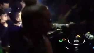 Sam Divine - Playing Chicken Lips - He Not In (Eats Everything Remix) in Kosovo 26.1.13.mov