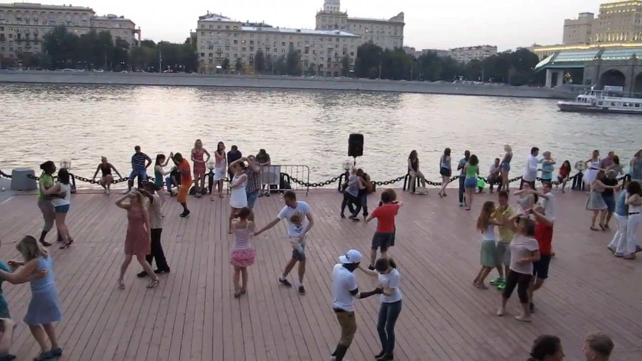 Танцплощадка парк горького Танцплощадка парк горького