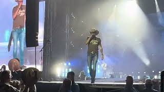 Try That In A Small Town ~ Jason Aldean LIVE!
