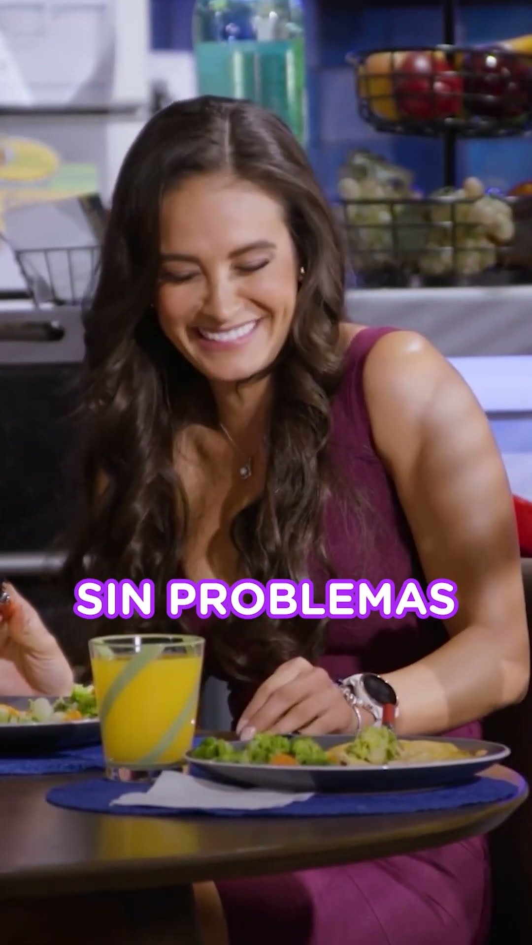 Los ERRORES de Gina Holguín en #Vecinos ? #Bloopers #Viral
