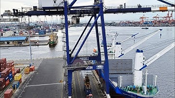 Inside a Container Ship: How Do They Load and Unload Cargo? | Quay Crane Operation