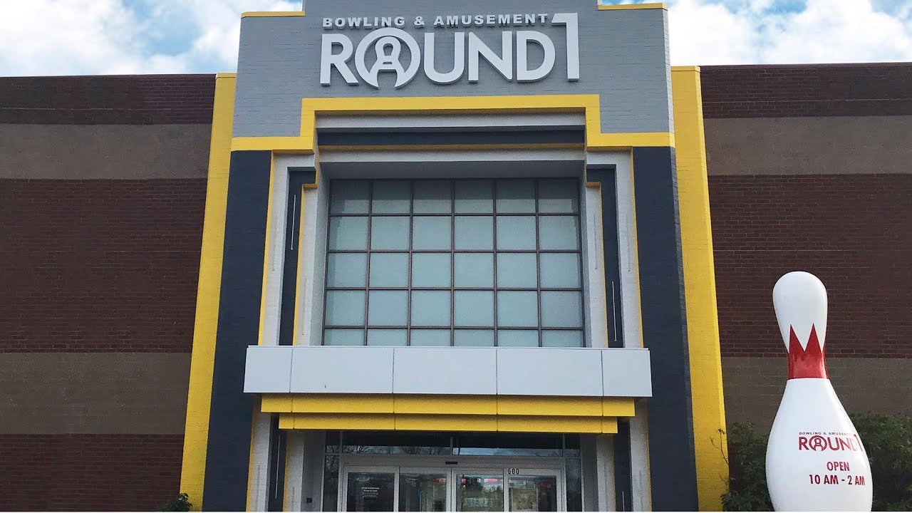 The Gameworks Hunter Round 1 Bowling & Amusement Valley River Center