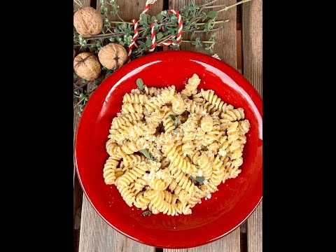 SUPER RISPARMIO!!!!!! Fusilli noci e maggiorana ricetta speedy, facile con pochi ingredienti!