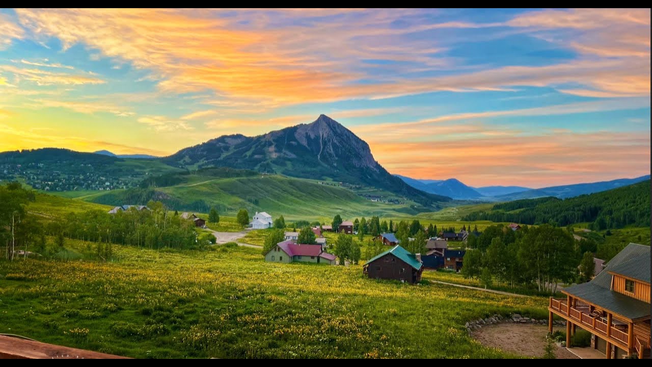 Crested Butte in the Summer at Twin Buck Lodge