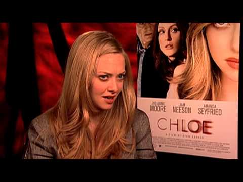 Amanda Seyfried: Sex with Moore was...Scary