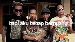 The Rain Ft. Endank Soekamti - Terlatih Patah Hati (Official Lyric Video)  - Durasi: 4:13. 