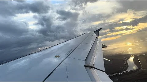 Stunning United Airlines Airbus A320 [N435UA] Takeoff from Rainy Sacramento (SMF)