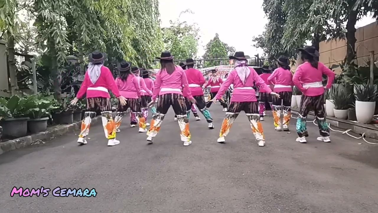 Mountain Mama /Line Dance - Chor by Ulinda R, Indah N, Roosamekto M (INA) - Mom's Cemara