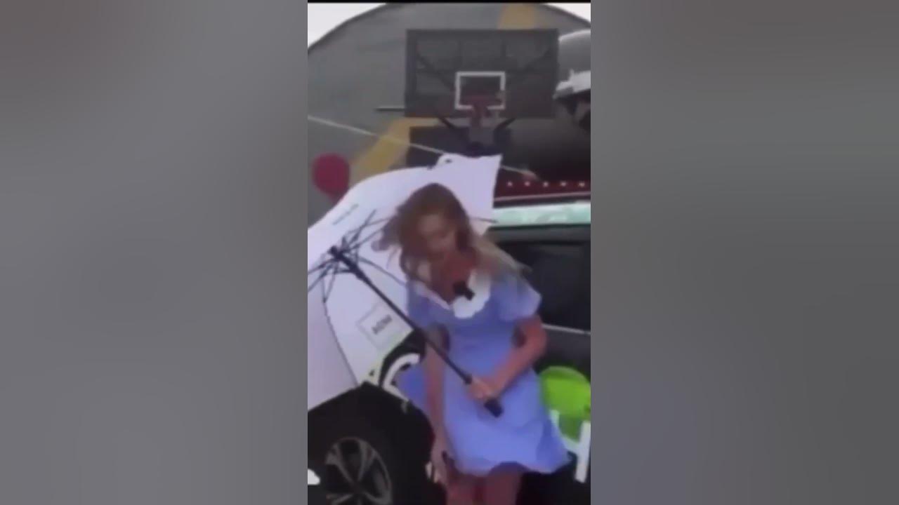 Очень зрелищный прогноз погоды по телевизору // Ведущая прогноза погоды ...