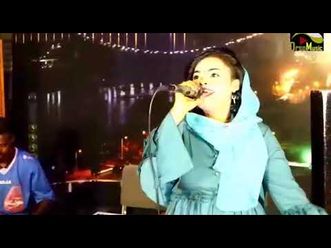 الاستاذه ناهد محجوب