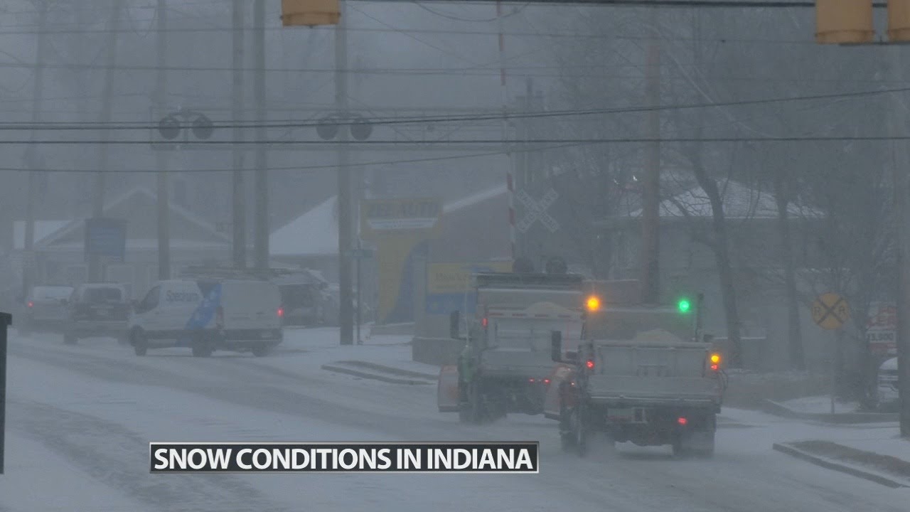 Crews in Jeffersonville work to treat roads during Saturday - YouTube