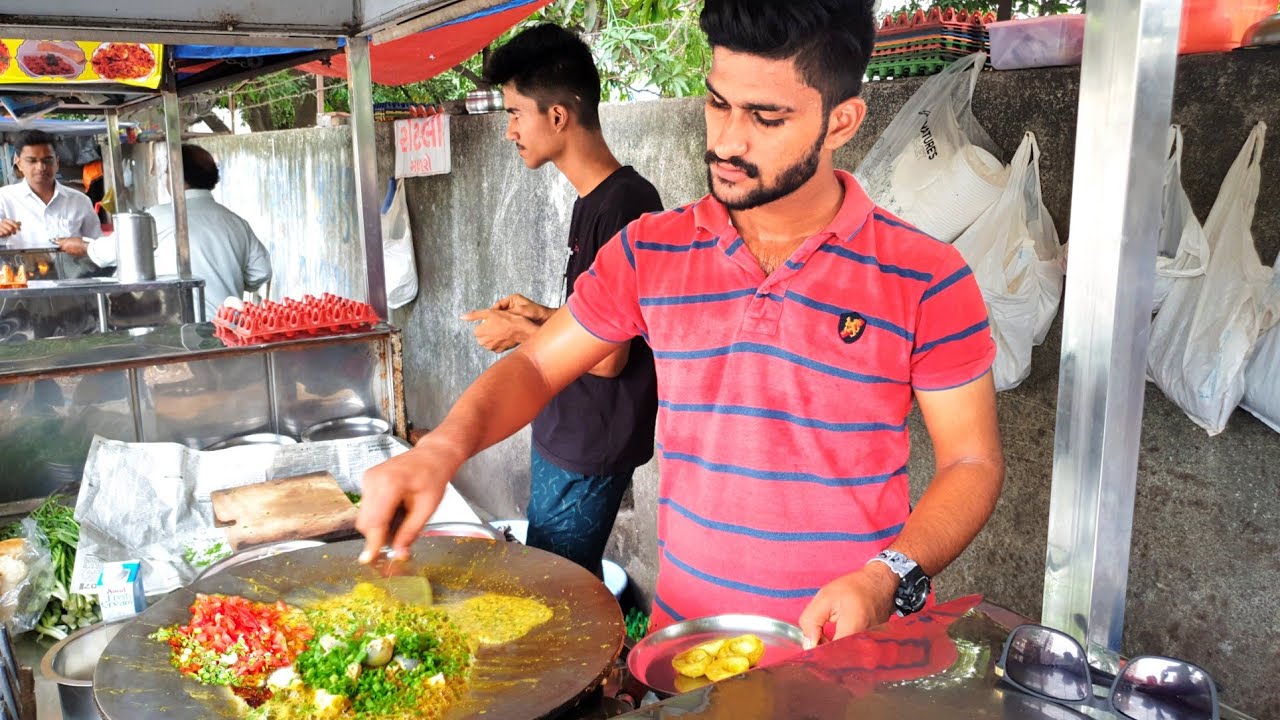 Handsome Omelette Wala || Egg Cheese Kofta Recipe || Street Food Surat City || India Street Food | Tasty Street Food