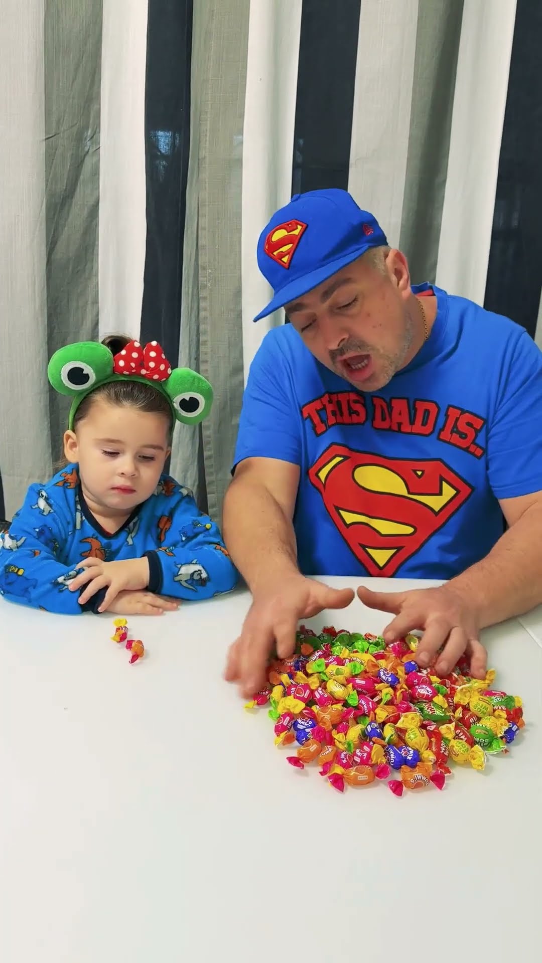 comedy: ?dad pranks baby with candy?❤️?