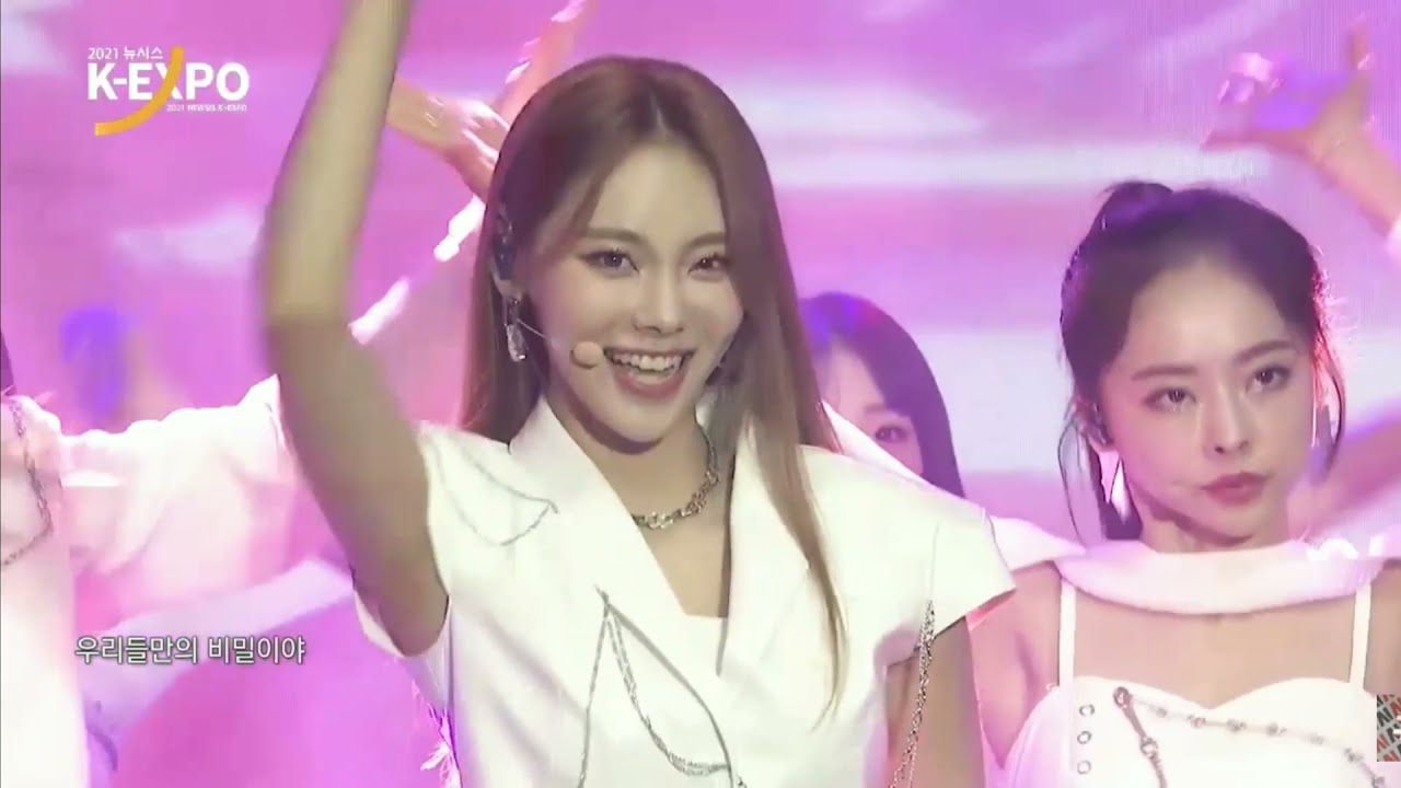 LOONA (이달의 소녀) - WOW + PTT (Paint the Town) performance at 2021 Newsis Hallyu K-Expo