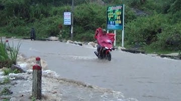 Tin tức 24h: Huyện miền núi Sơn Tây, Quảng Ngãi khắc phục hậu quả mưa lũ