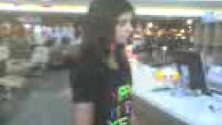 Isa, Sasa Und Alex Lassen Bei Porta Linda Und Julia Ausrufen