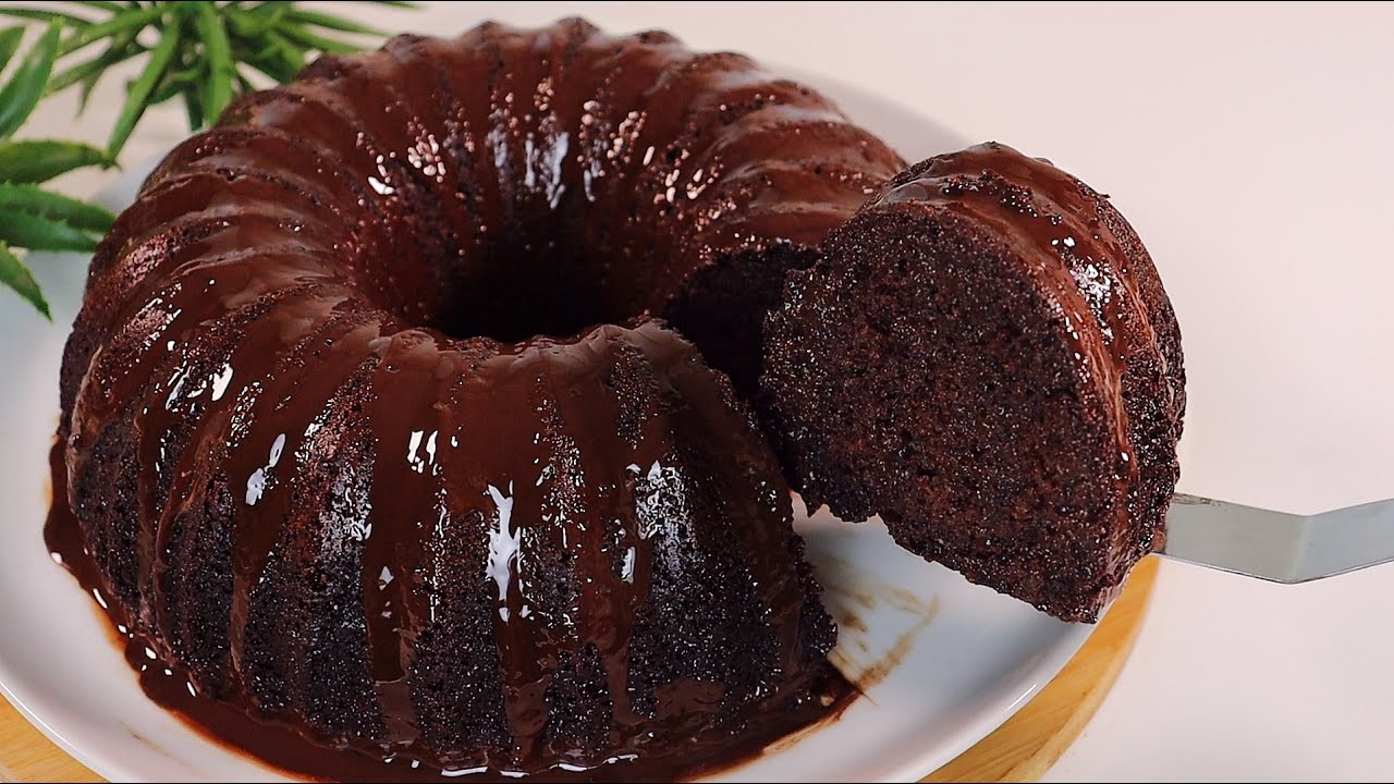 ШОКОЛАДНЫЙ ТОРТ. ЛЕГКО и невероятно вкусно. В духовке через 10 МИНУТ. . С 1 стаканом йогурта