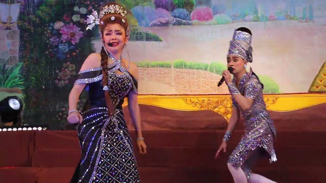 เบลล์น้อยใจเค้าไม่ให้รำขี่ม้า 