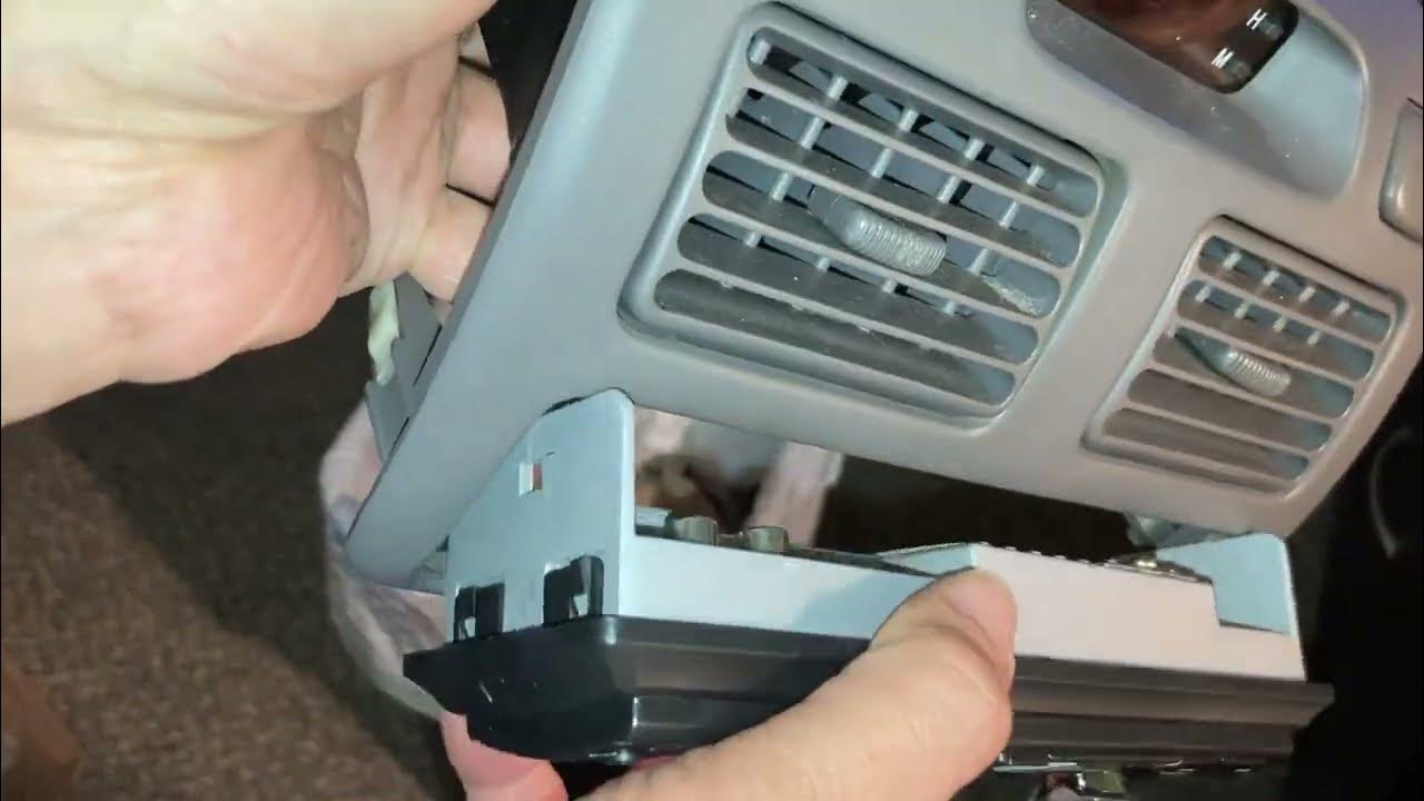$36 Jensen Car Radio MPR210 Install - YouTube