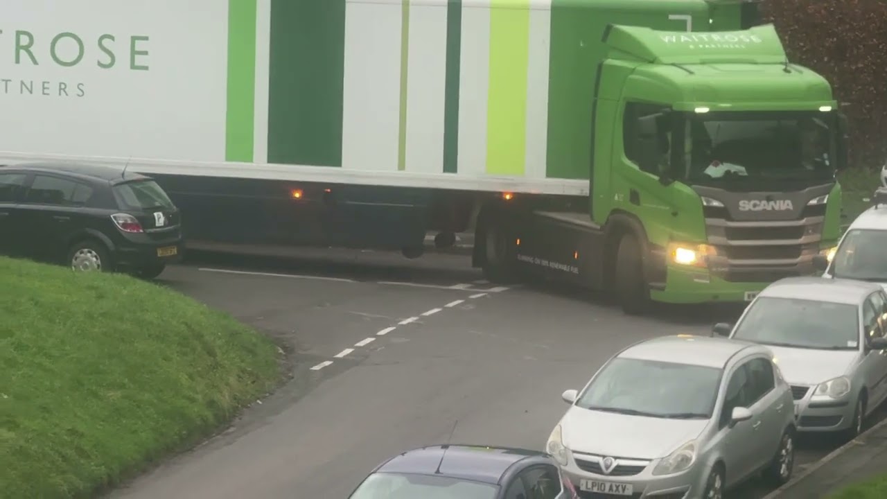 Waitrose - Cherry Orchard, Marlborough (18/12/24)