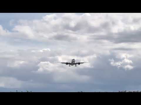 Qatar's A350 inaugural flight landing in Cardiff