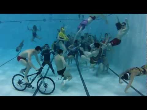 Harlem Shake [Swimming pool]
