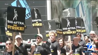 SAG-AFTRA reaches tentative deal with studios to end strike