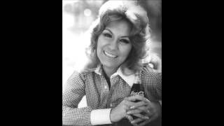 Dottie West - Here Comes My Baby chords
