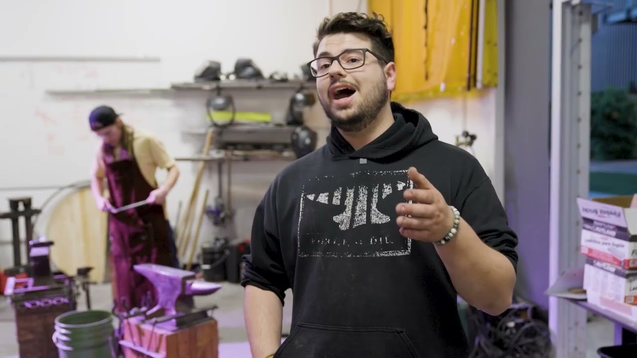 Узнайте больше о Колледже инженерии и технологий GCU | Клуб кузнецов