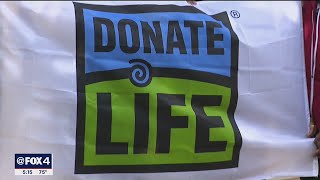 Man's family meets organ donation recipients, Dallas hospital staff who helped with transplants