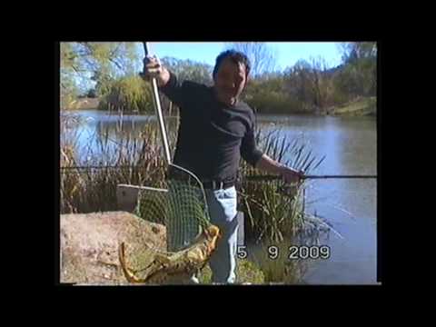 Early Spring Fishing Canberra Australia :- Awakening the sleepy Carp from their winter hibernation with tantalising bait to kick-start the carp fishing season on Lake Burley Griffin.