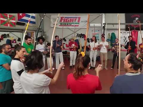 CAPOEIRA ANGOLA: MARCELO FINCO AULA DE MÚSICA. ROMA 2024