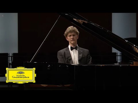 Jan Lisiecki – Chopin: Nocturne, Op. 62, No. 1 in B major: Andante