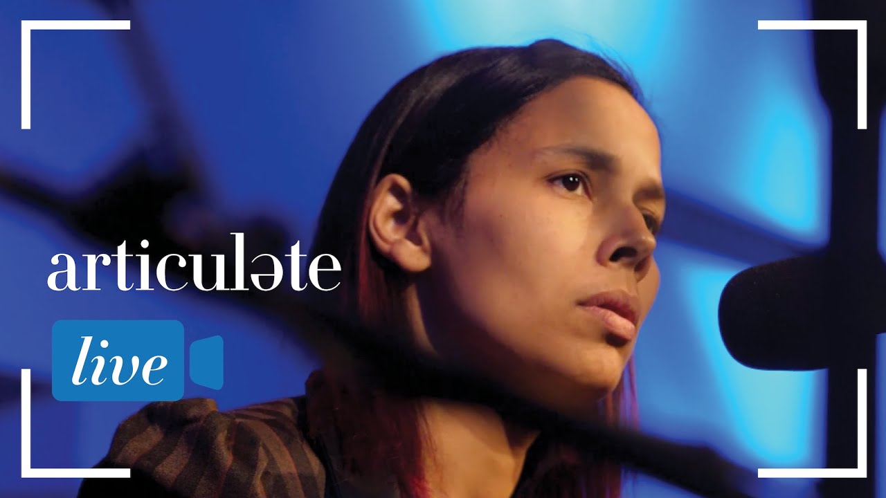 Rhiannon Giddens Performs "Brown Baby"