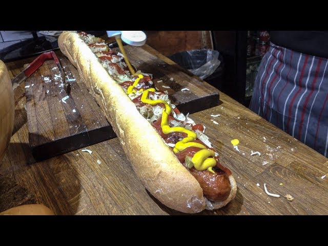 ONE METRE LONG HOT DOG ! London Street Food, Camden Town Market