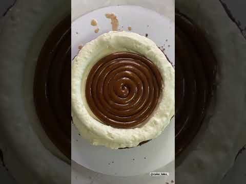 Сборка торта «Сникерс»🤤💣 #вкусняшки #кулинария #торт #тортысисториями