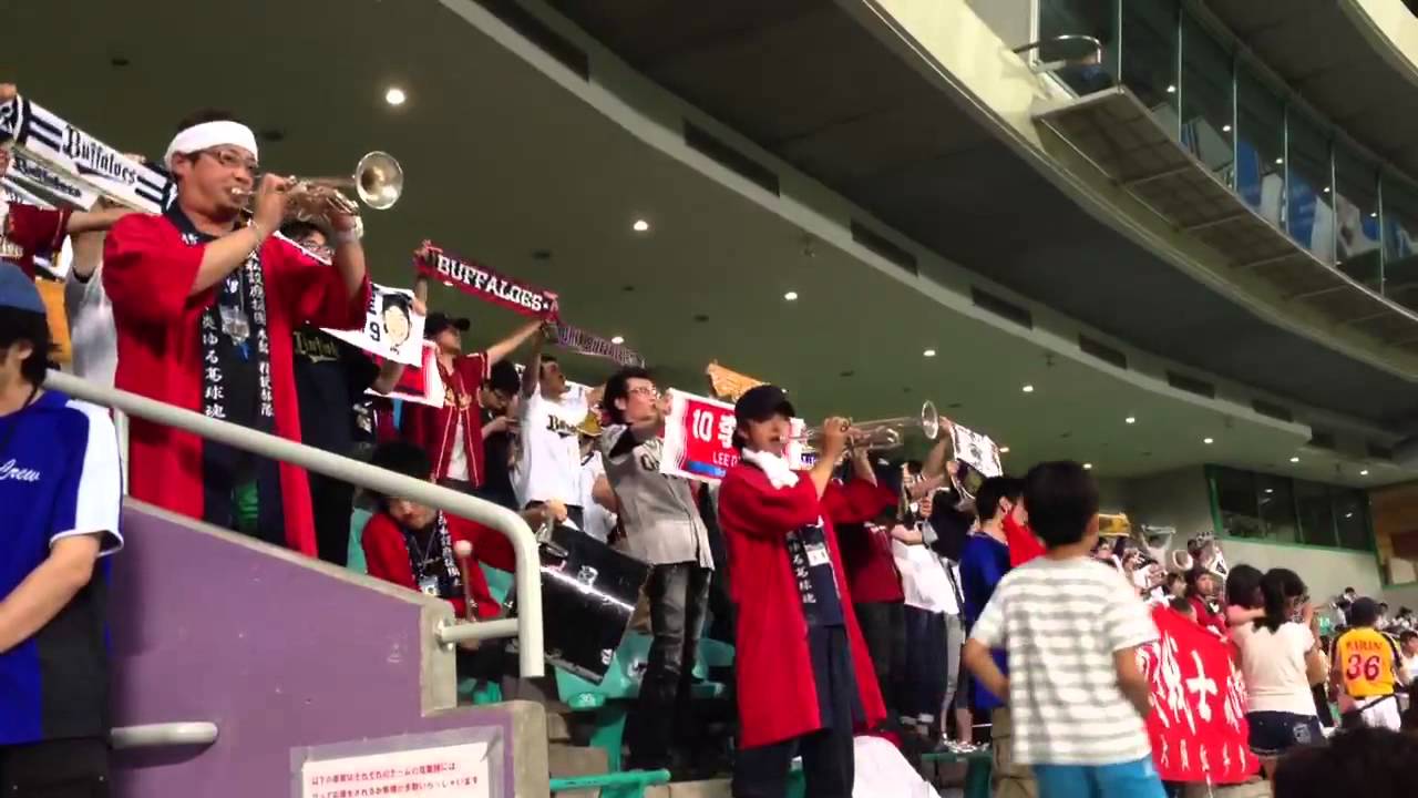 2013.06.05 オリックスバファローズ タオルダンス 坂口智隆