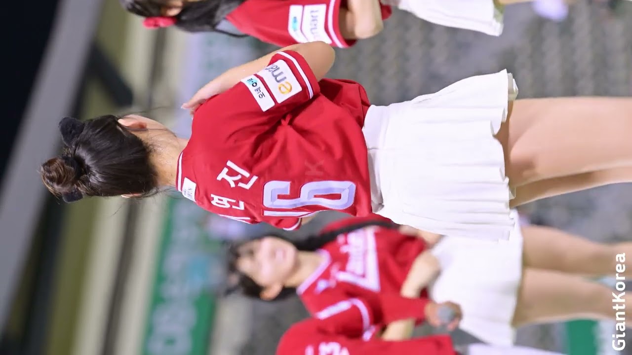 4K Fancam 이연진 치어리더 직캠 SSG랜더스 응원모음 18 잠실야구장 250522