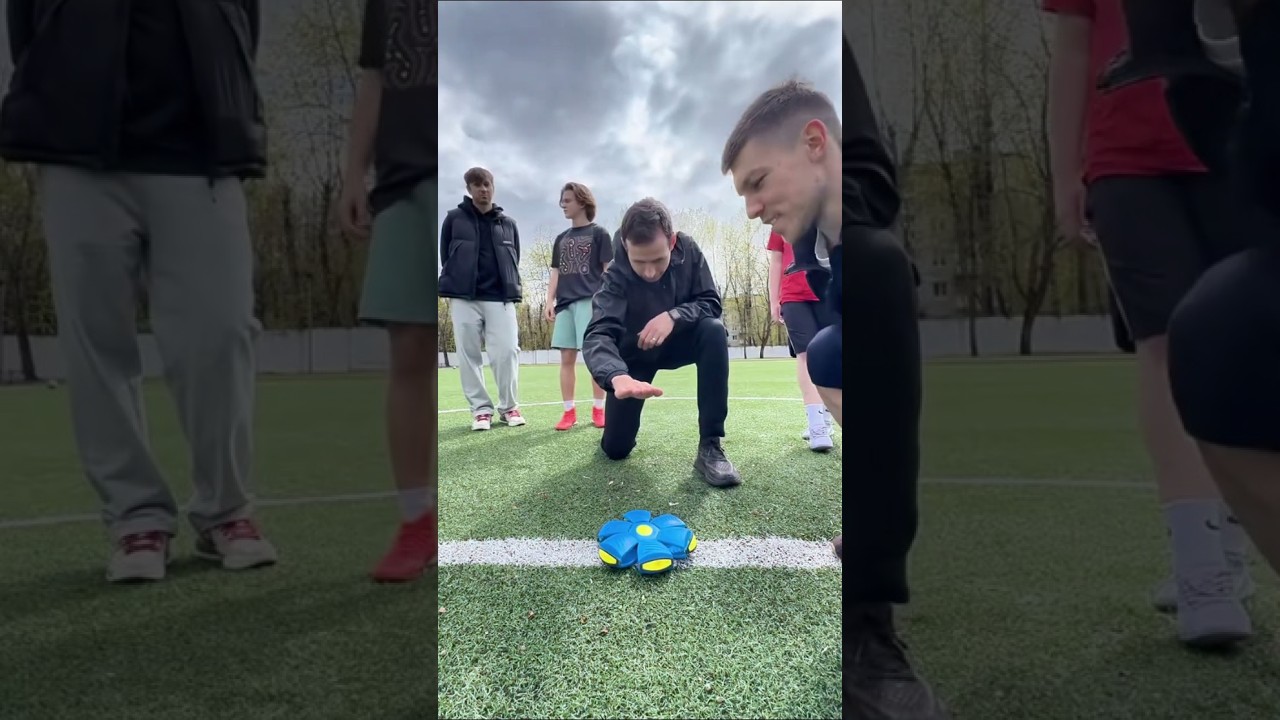 Deze bal zal elke keeper in de problemen brengen!😲
