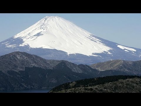 اليونسكو تعتزم وضع جبل فوجي على قائمتها لمناطق