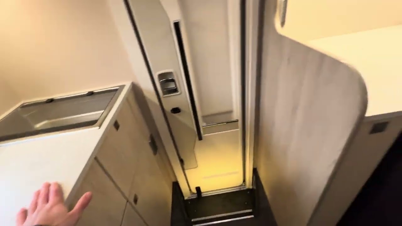 Auto-Trail Expedition C63