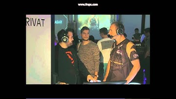 f0rest looking at Heaton after losing match