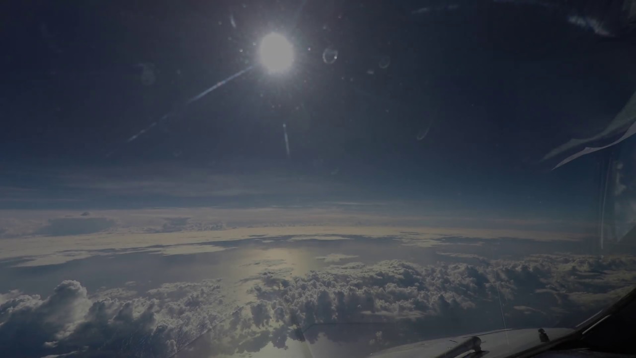 4K UHD COCKPIT VIEW OF LANDING AT SAN JOSE COSTA RICA AIRPORT RWY 07.