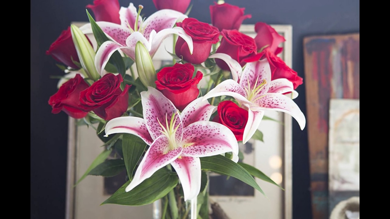 The Lily & Rose Minuet Bouquet – valentines day – christmas day – the best gift