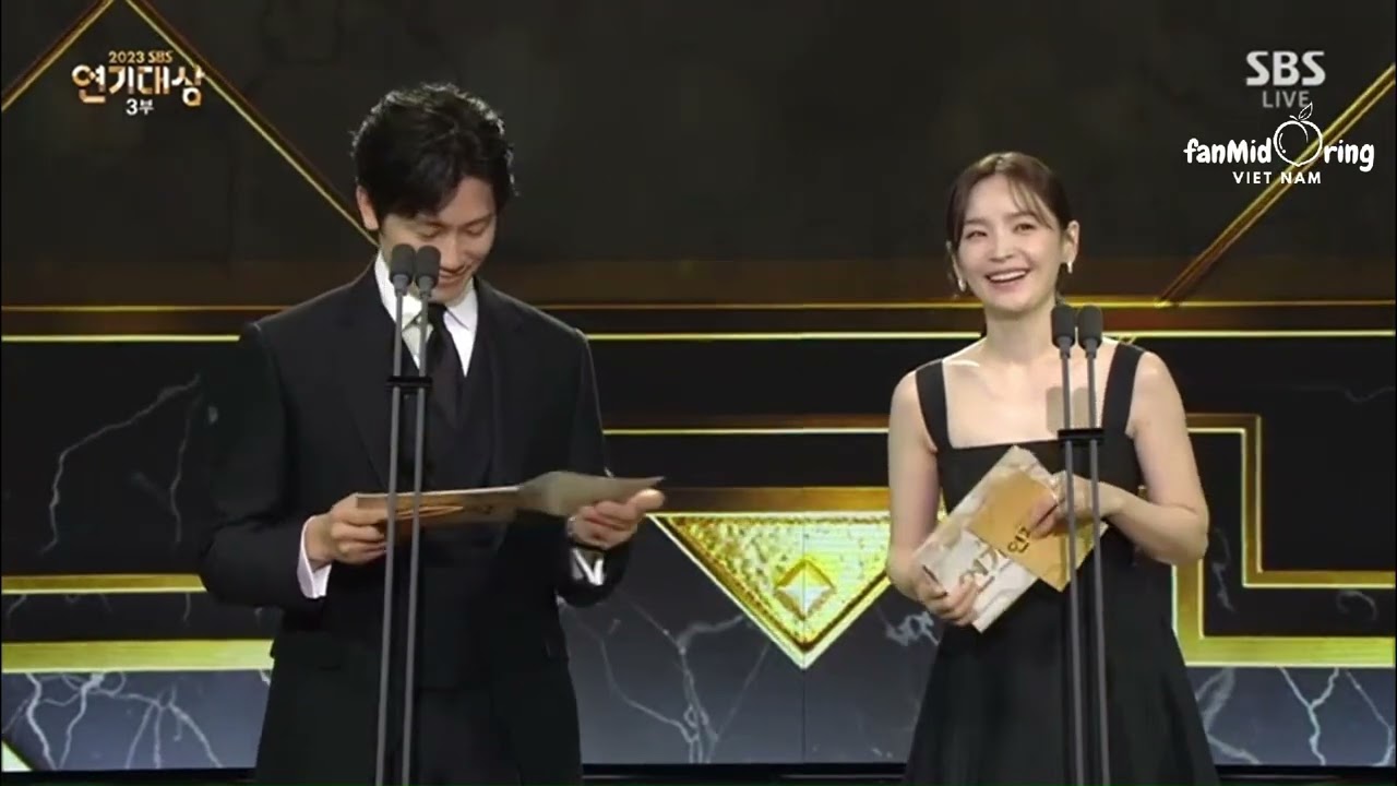 [Vietsub] Jeon Mido và Jisung trao giải tại SBS Awards 2023