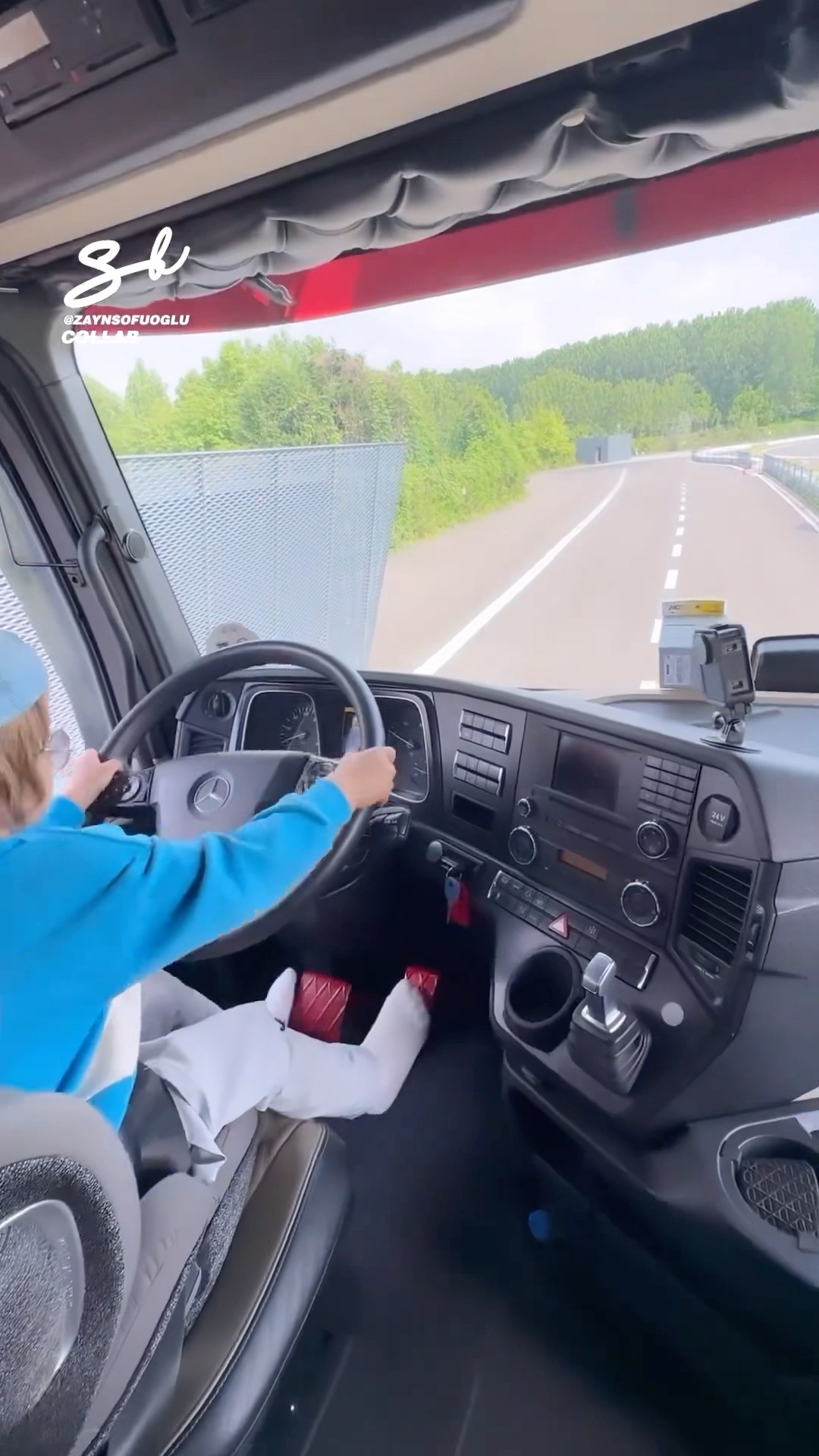The first truck driver to ever need a booster seat ? #vehicles #trucks #cars