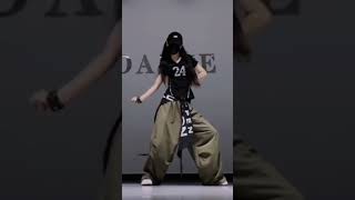 StrictlyComeDancin #抖音潮流舞蹈地图 #dance #超会穿企划 #街舞穿搭分享#街舞穿搭女夏季搭配高级感