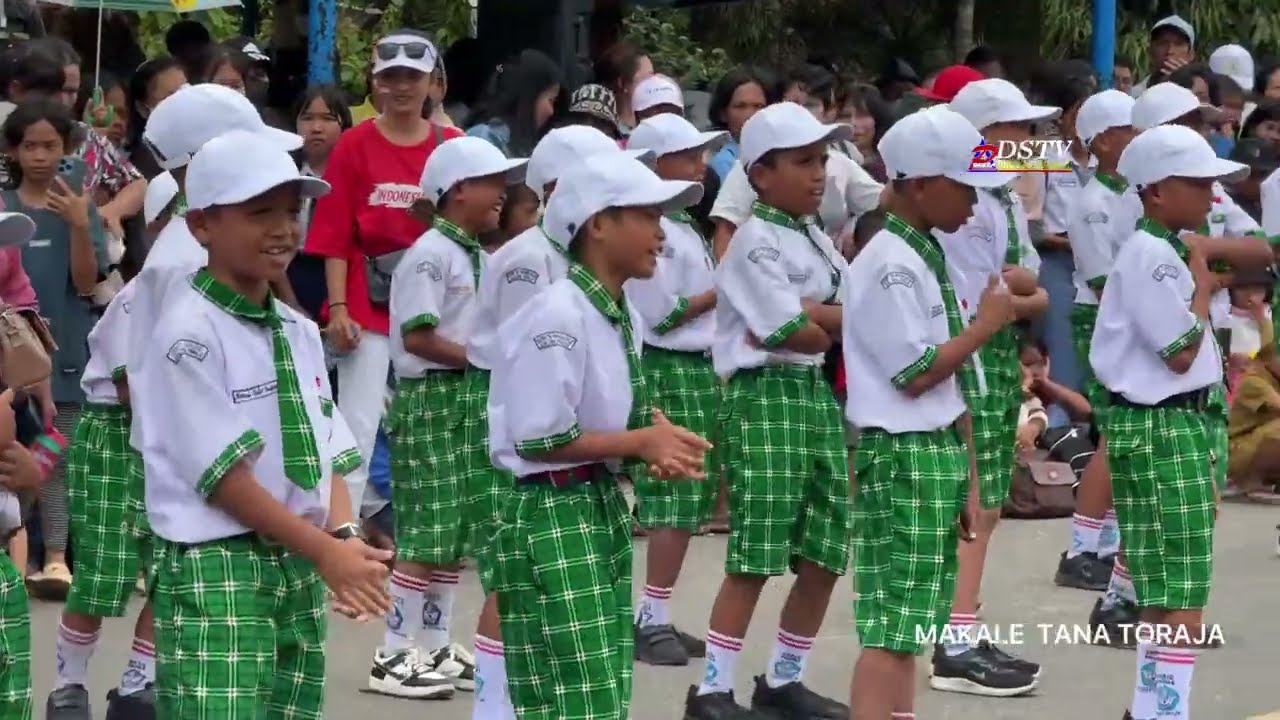 Lomba gerak jalan Kabupaten Tana Toraja